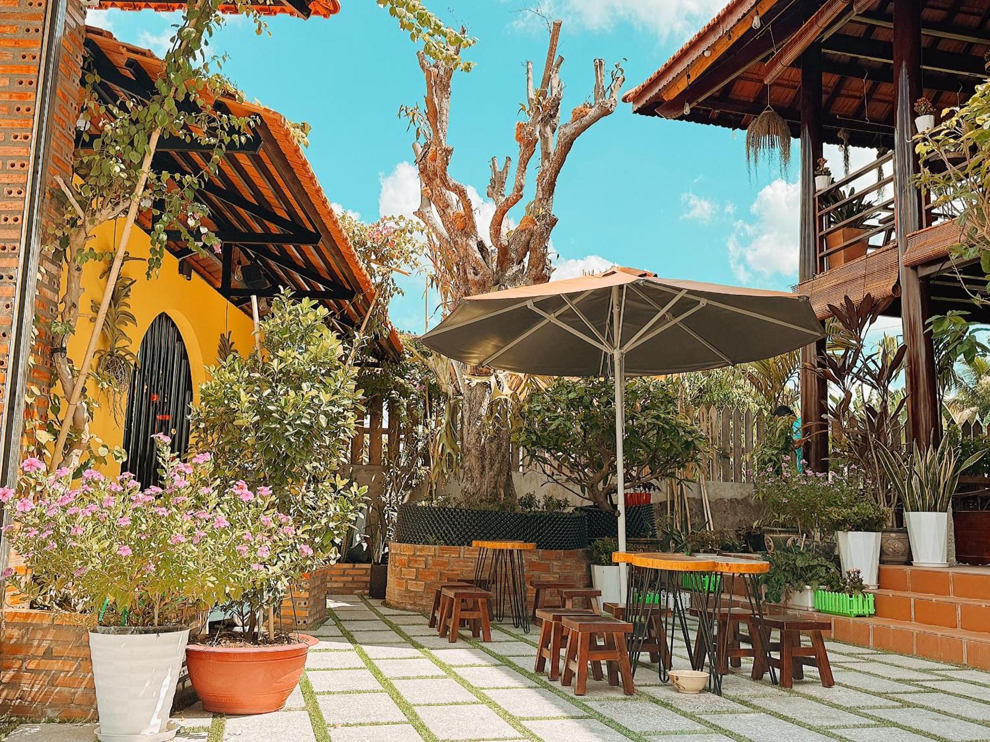 Kara Homestay & Cafe Cần Thơ Exterior foto
